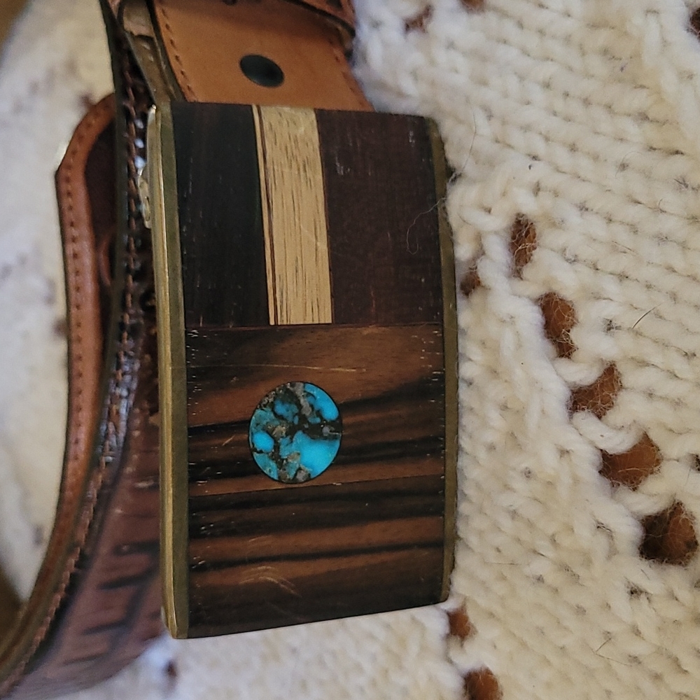 Vintage Kenneth Reid buckle/ Tony Lama leather belt size 42